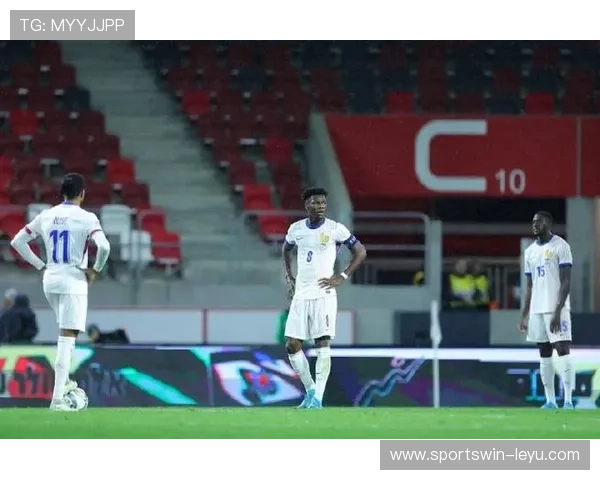 法国队中场难题:楚阿梅尼状态不稳,皇马表现引发球迷激烈讨论 法国队中场难题:楚阿梅尼状态不稳,皇马表现引发球迷激烈讨论